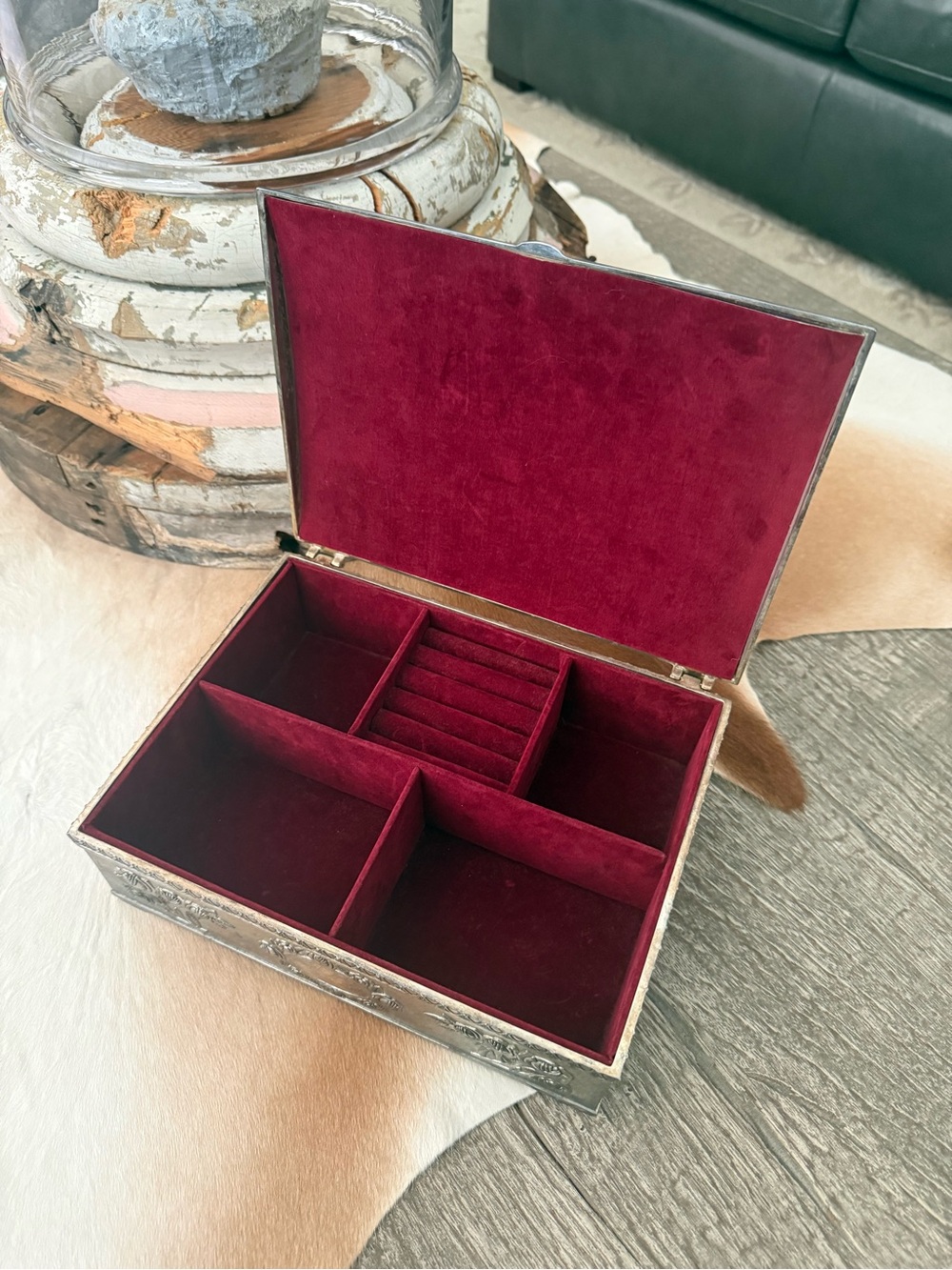 Vintage Godinger Silver Plated Floral Embossed Jewelry Box/Chest